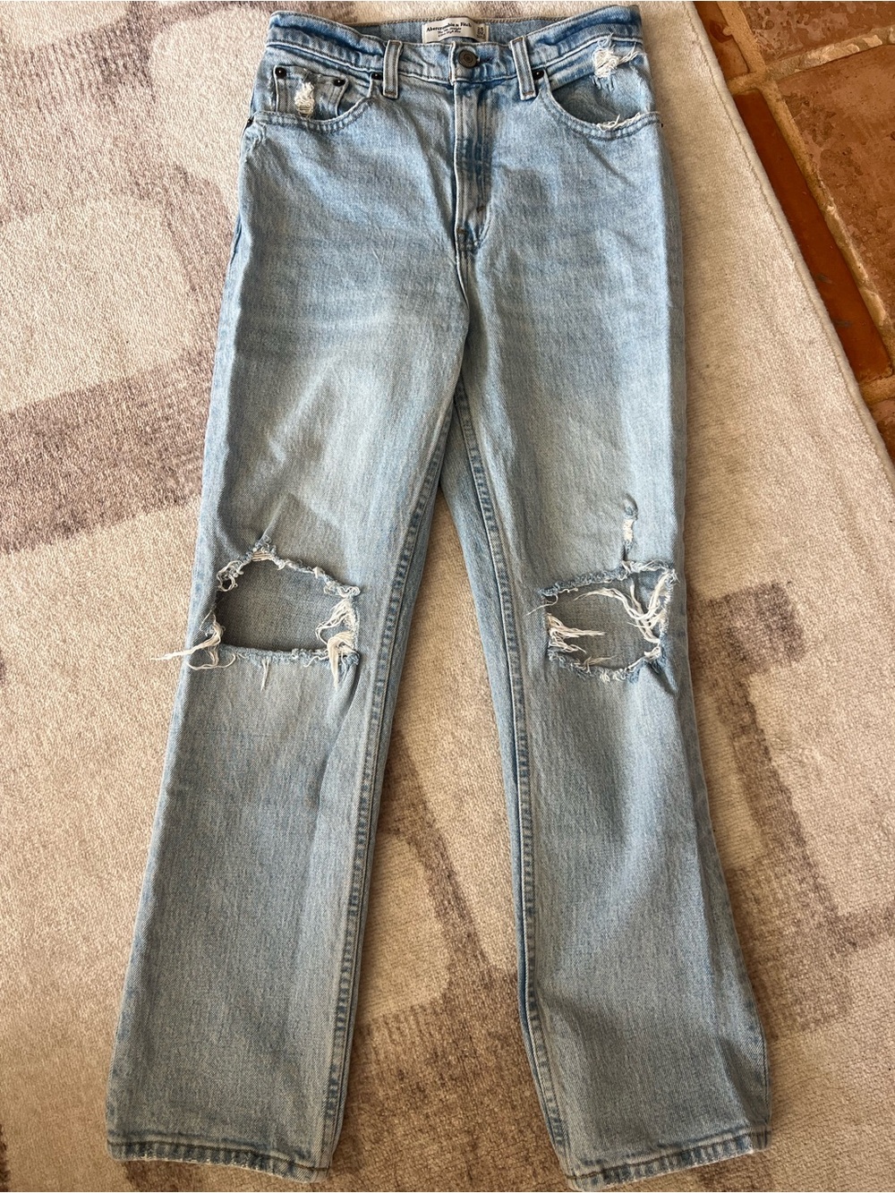 Abercrombie & Fitch Distressed Women’s Jeans